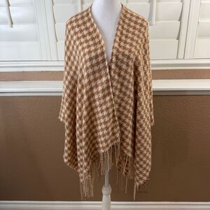 Allthreads Classic Knit Somerset Wrap One Size Tan White Houndstooth Cape Boho